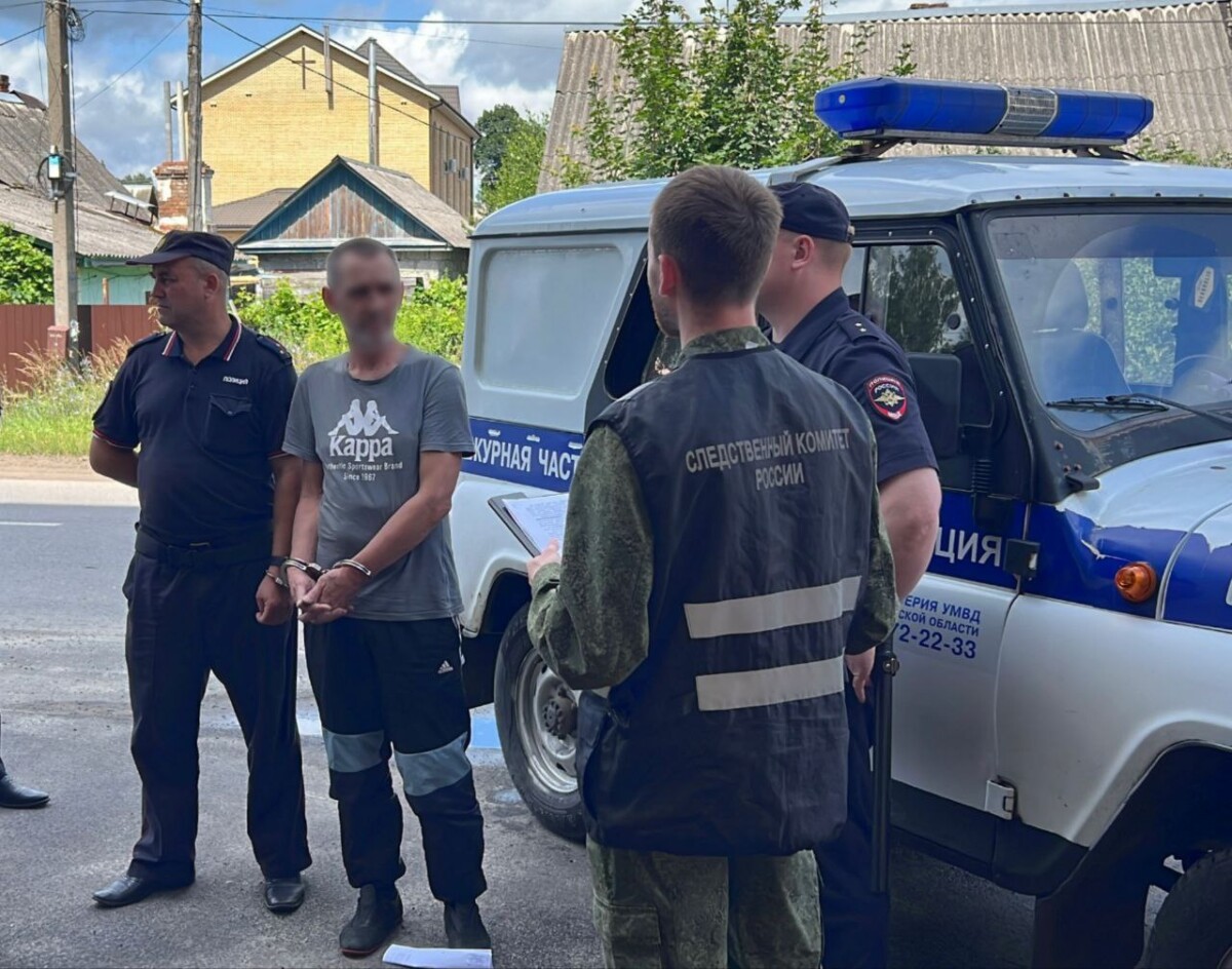 Житель поселка Навля обвиняется в убийстве брата