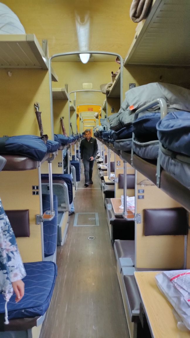 Постельное бельё в плацкарте РЖД перестали включать в стоимость билета