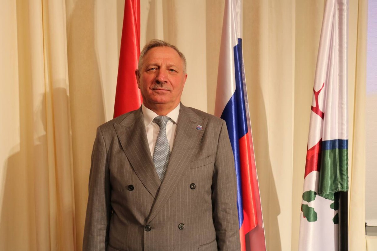 Главой администрации Стародубского округа вновь избран Александр Подольный