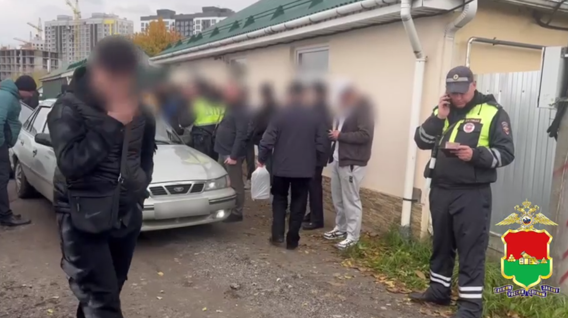 Из Брянской области выдворят 16 мигрантов