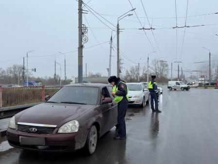 Рейды против затемненных окон на автомобилях продолжат в Брянске