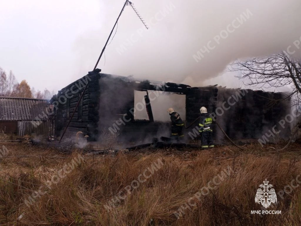 Под Погаром сгорел дом, погиб мужчина