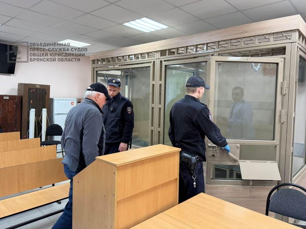 Осужден следующий по цепочке взяток от директора «Чистой планеты» в Брянской области
