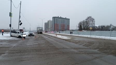 Превышение скорости стало причиной аварии в Брянске