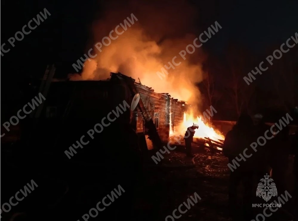 Пожар в жилом доме под Навлей