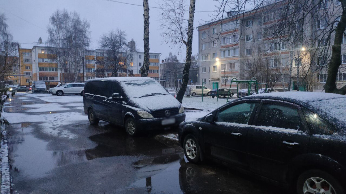 Водителям Брянской области с 1 декабря запретили ездить на летних шинах