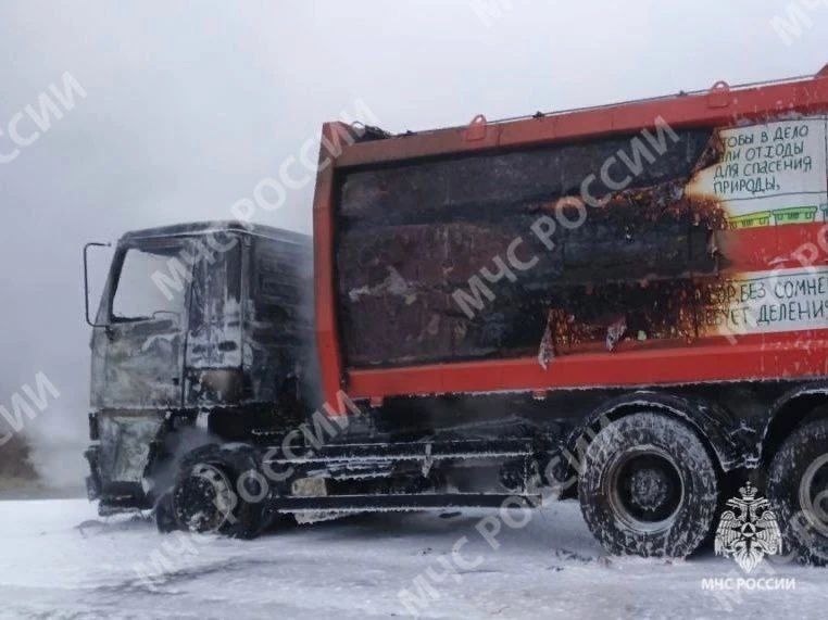 Грузовик сгорел в Трубчевском районе