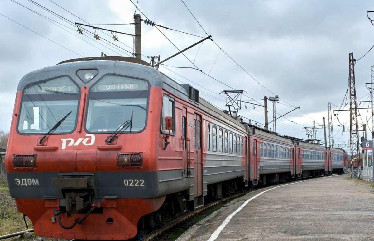 Расписание одного пригородного поезда изменится в Брянской области