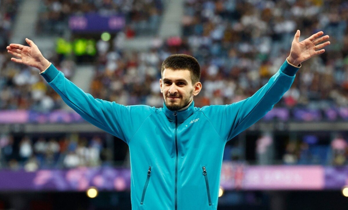 Чемпион мира и Европы брянский легкоатлет-паралимпиец отмечает День рождения