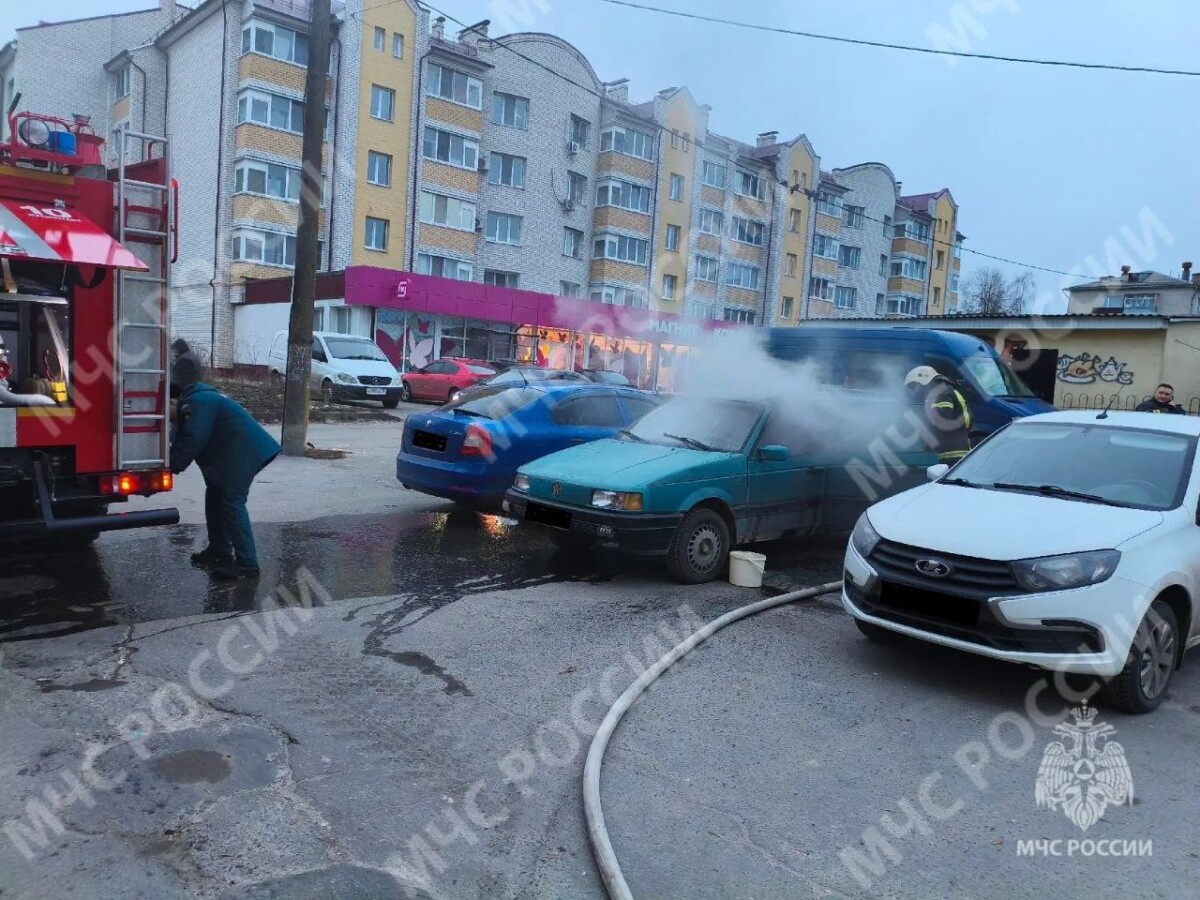 В Клинцах сгорел автомобиль