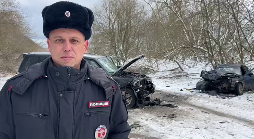 Водитель отвлекся от управления и устроил аварию на брянской трассе