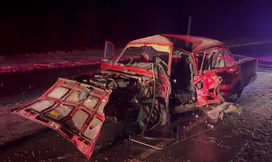 Чудом выжил водитель уничтоженной на брянской трассе легковушки