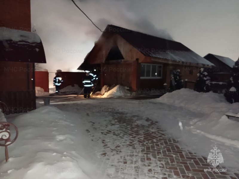 Баня сгорела сегодня в селе под Брянском