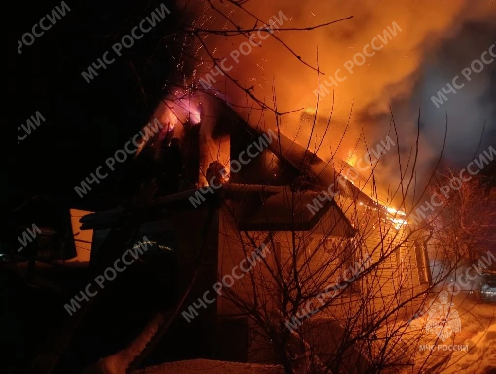 72-летняя женщина задохнулась при пожаре в собственном доме в поселке Брянской области