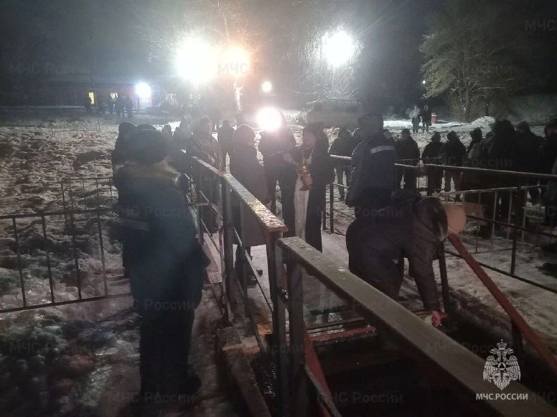 Свыше двух тысяч человек окунулись в крещенские купели в Брянской области