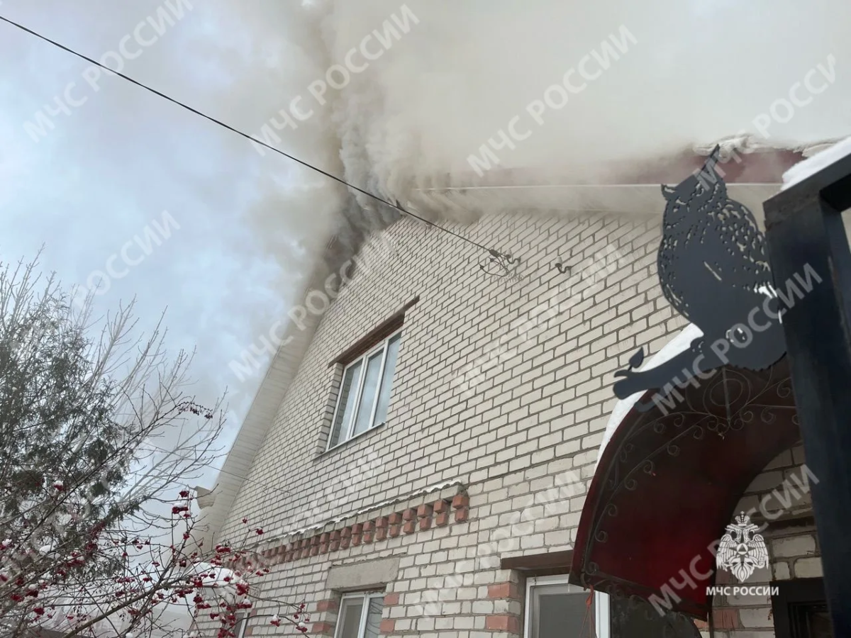 В Брянской области женщина получила ожоги при пожаре в доме