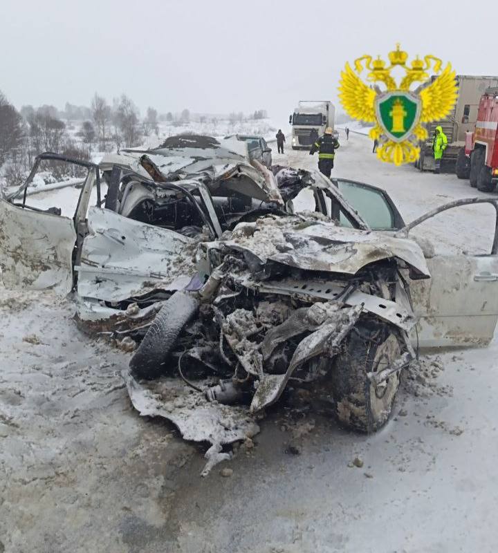 Четверо жителей Брянской области погибли в ДТП с пятью машинами