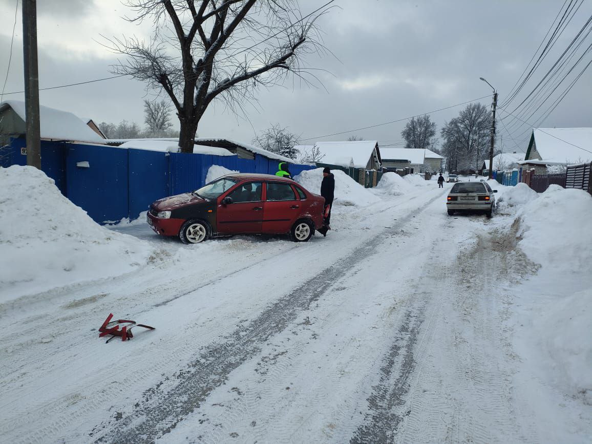 Четыре дорожных аварии за двое суток произошли в Новозыбкове Брянской области