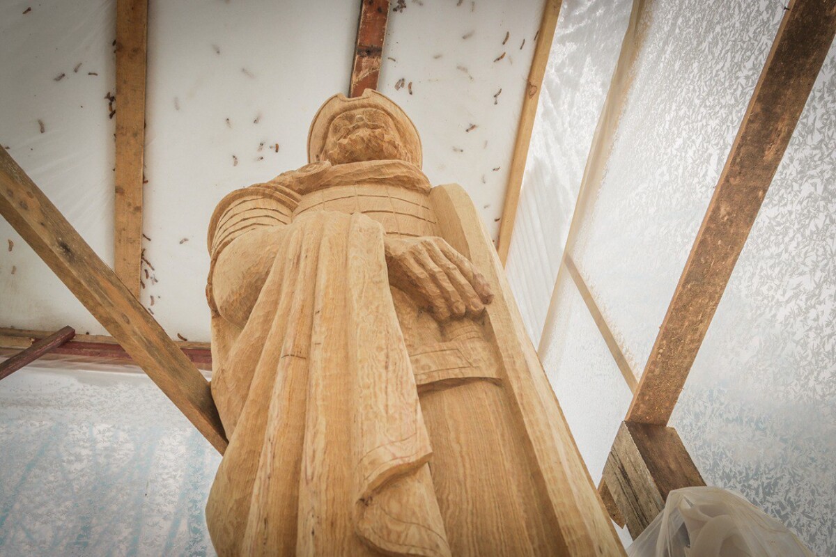 В юбилейный год парк Толстого украсит новая скульптура князя Романа Брянского