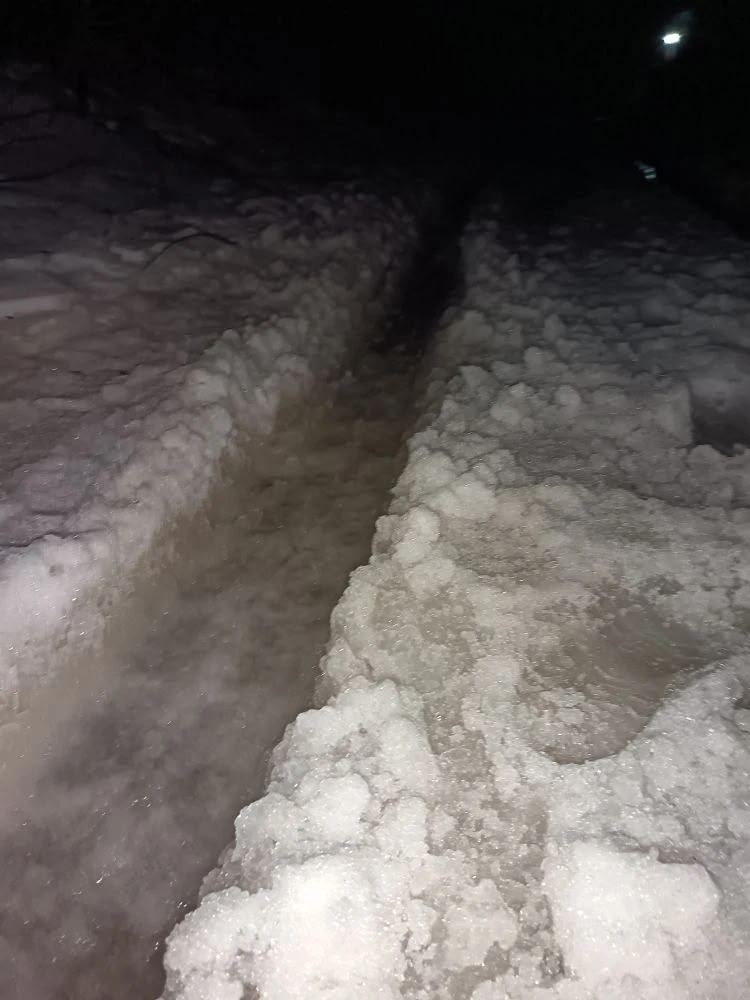 «Колея в полметра» на улице Рожкова в Новозыбкове Брянской области