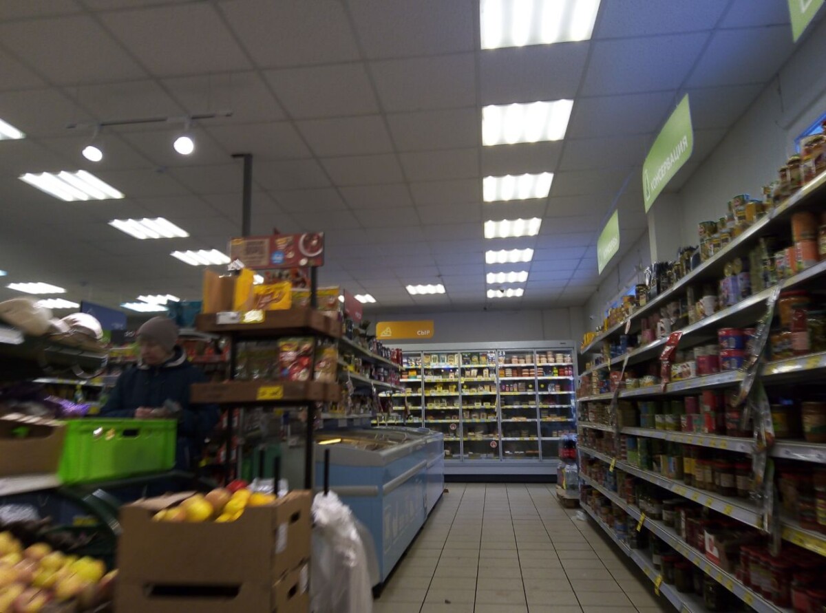 В Новозыбкове Брянской области посетитель вынес товар из магазина, не оплатив