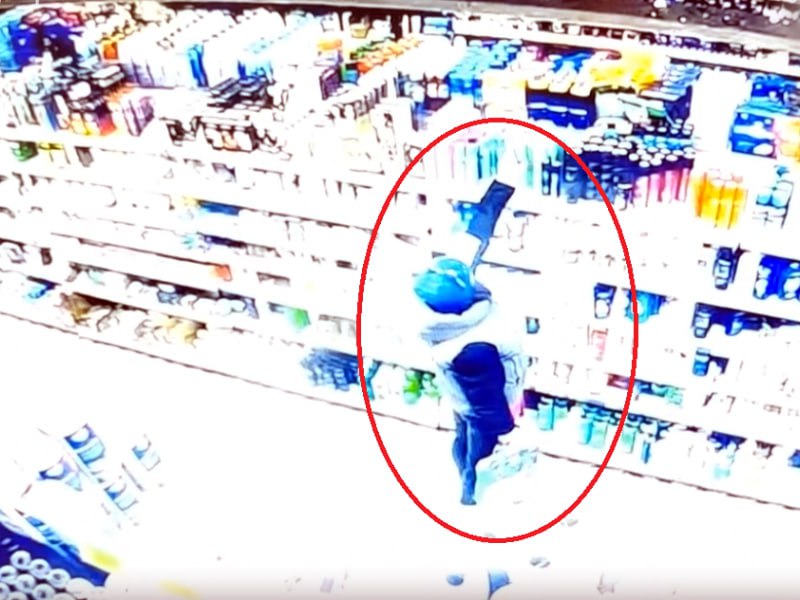 Серийную магазинную воровку смогли вычислить и задержать брянские полицейские  