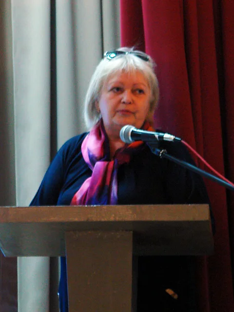 Конфисковали землю и дом чиновницы из Брянска, делавшей деньги на поставках лекарств