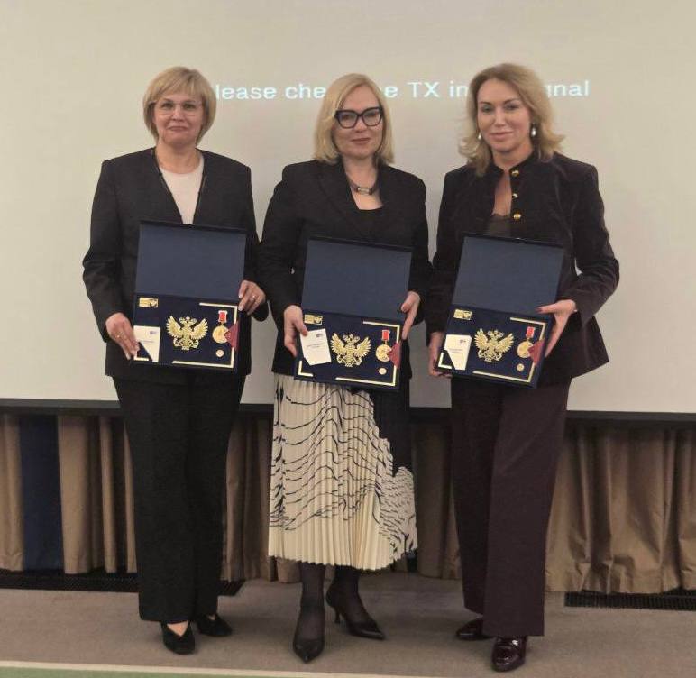 Директора брянского управления почты наградили «За мужество»