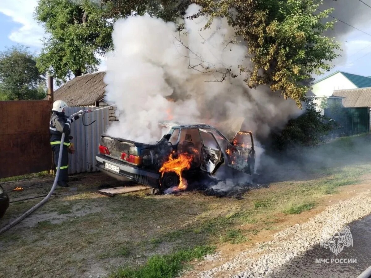 Автомобиль сгорел в Рогнедино Брянской области