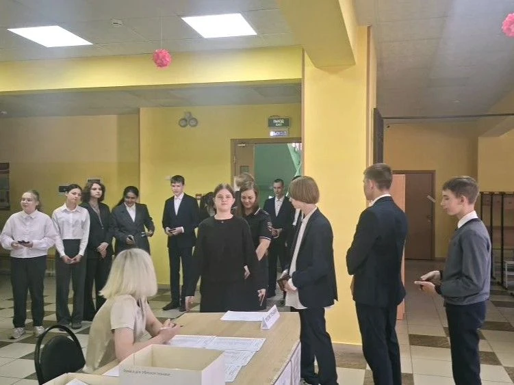 Сегодня в Брянской области более 10 тысяч девятиклассников написали ОГЭ по четырем предметам