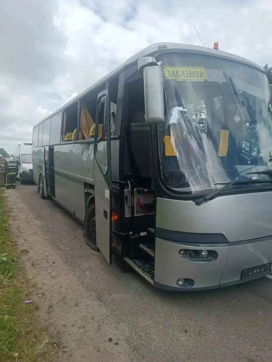 ВСУ били по автобусу с детьми из Белоруссии в Брянской области, как по боевой технике