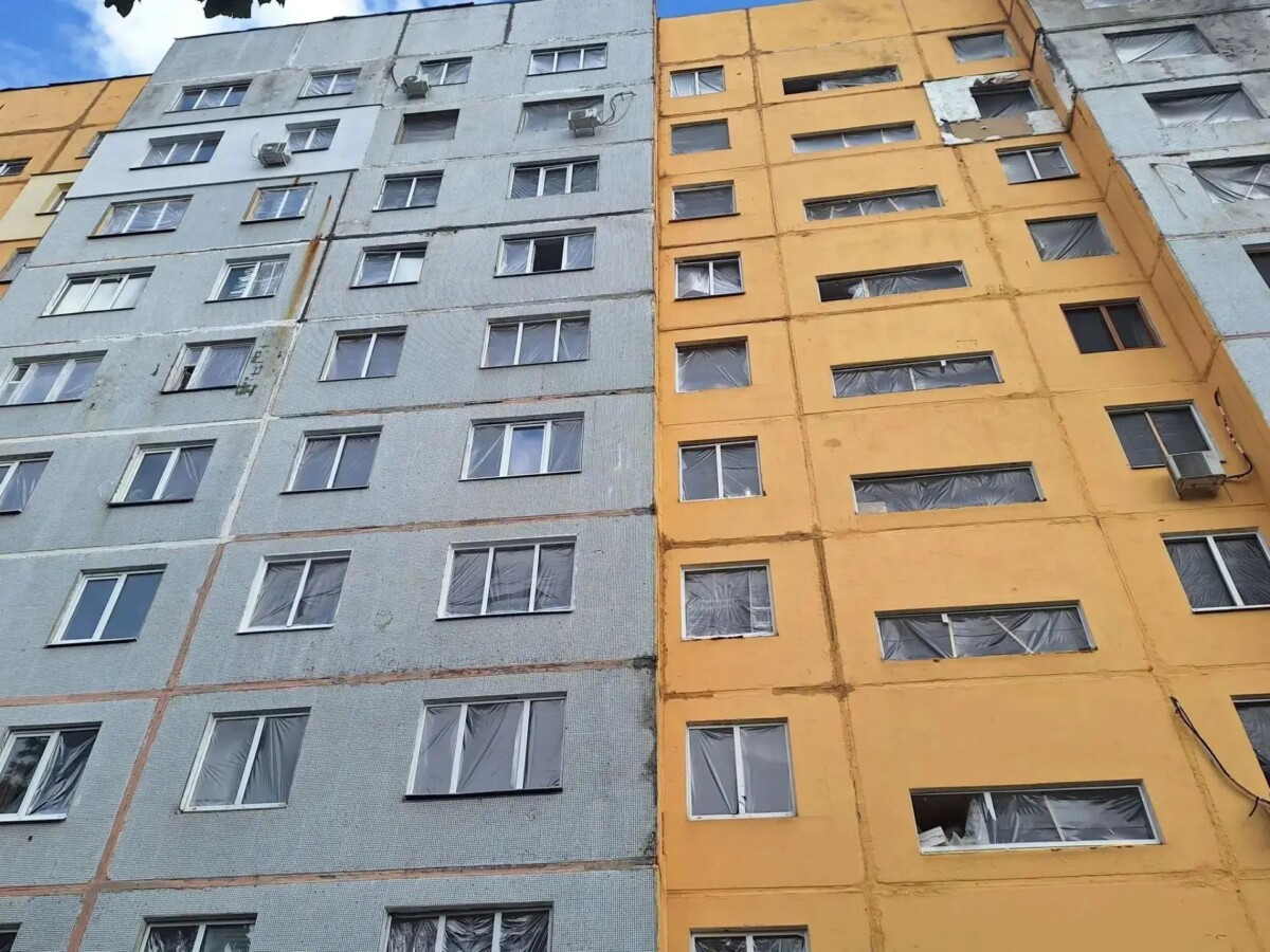 От теракта в Брянске пострадали четыре многоэтажки и один частный дом, погиб человек