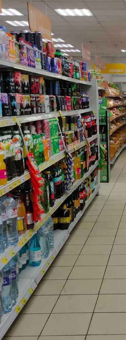 В Новозыбкове полиция разыскивает подозреваемую в серии краж в сетевом магазин
