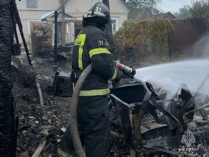 В Сельцо Брянской области произошёл пожар в частном жилом доме