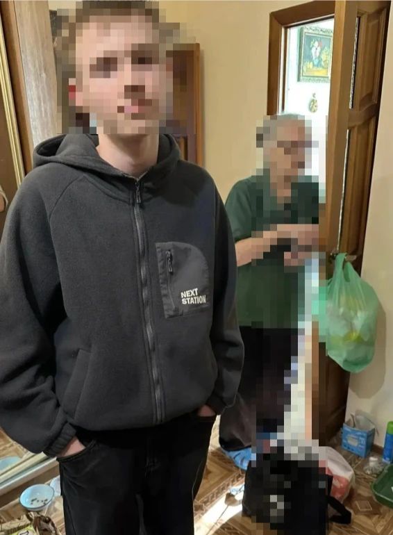 Юный курьер мошенников обманул бабушек в Брянске