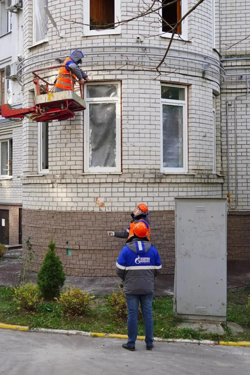 В Брянске в трех многоэтажках, поврежденных при атке ВСУ, планируют до вечера закрыть тепловой контур